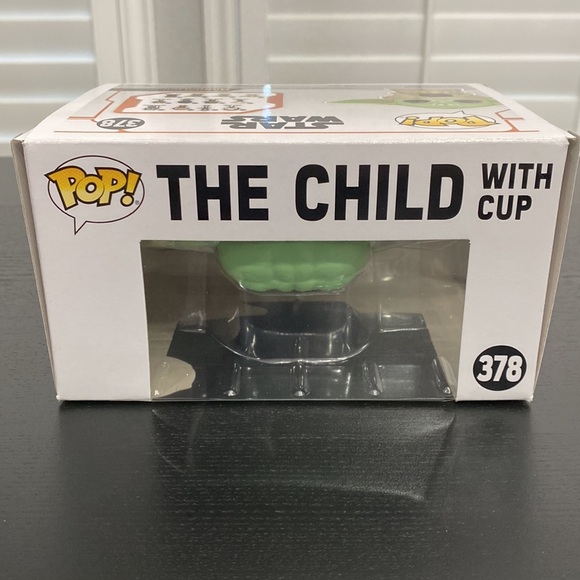 Funko The Mandalorian POP! Star Wars The Child (Baby Yoda / Grogu) Figure #378 - Picture 8 of 12
